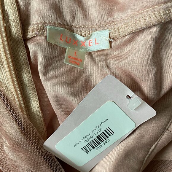 Elegant Backless Pink Dress - Picture 7 of 16